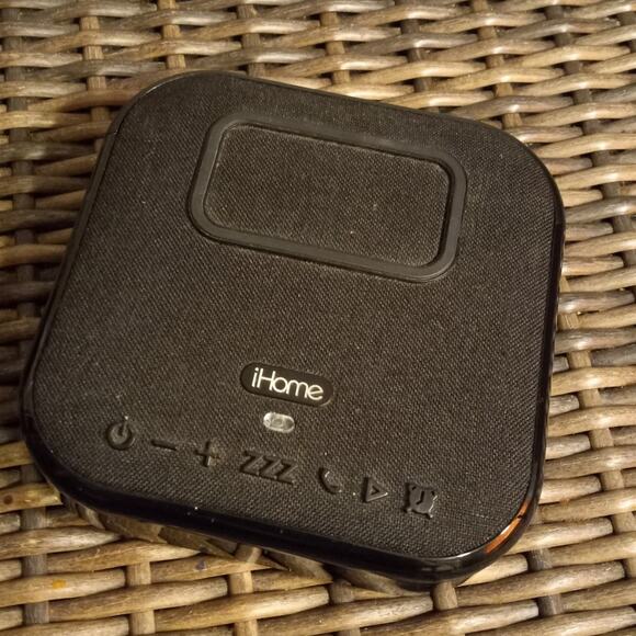 iHome iBTW22 Timebase II Charging Bluetooth Alarm Clock Wireless  & USB Charging - Picture 6 of 12